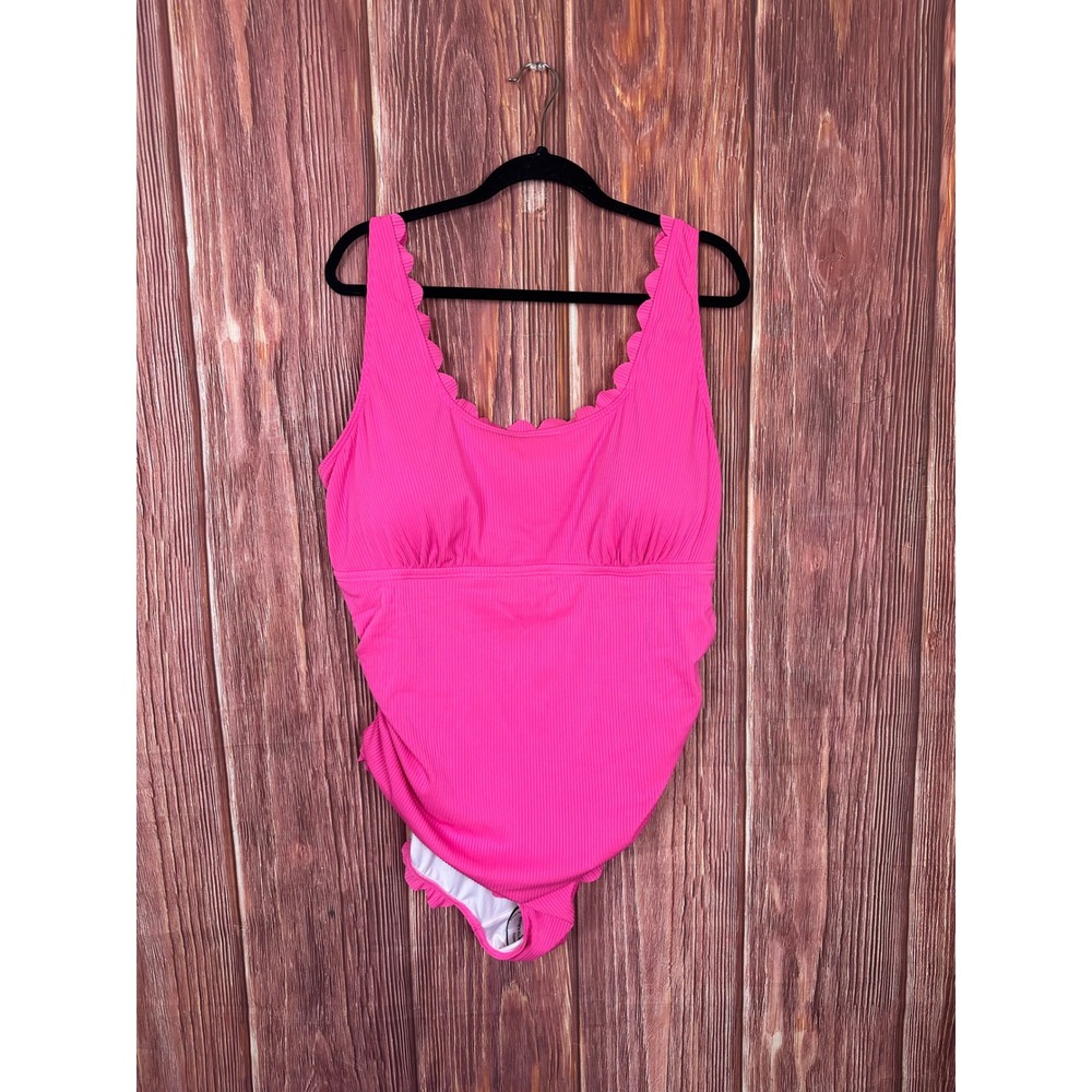 Charmo Women's Pink Scalloped Ribbed One Piece Swimsuit NWT Plus Size 3X - Picture 2 of 6